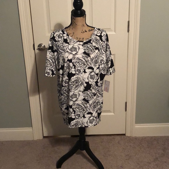 NWT LuLaRoe Irma, XS - Picture 2 of 6